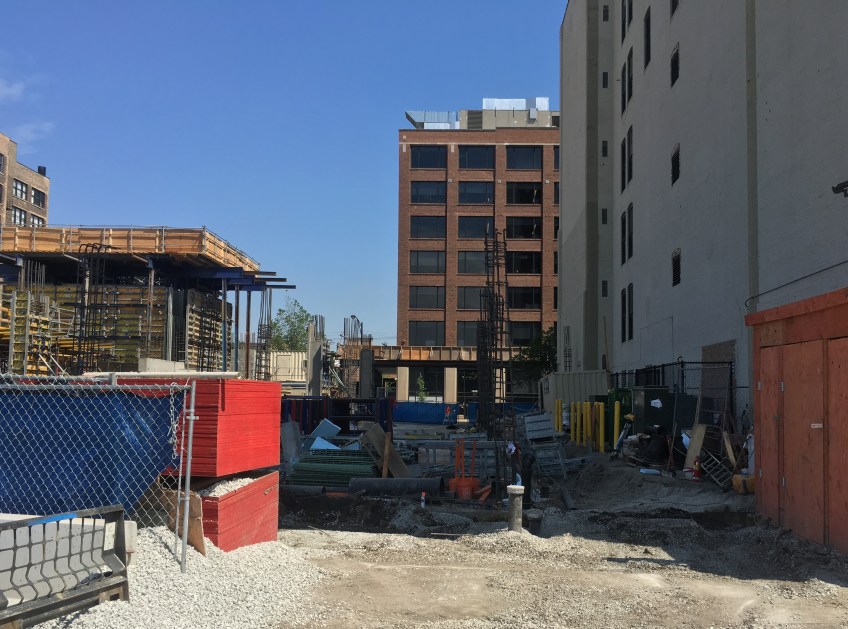 1035 West Van Buren 18