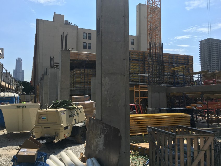 1035 West Van Buren 15