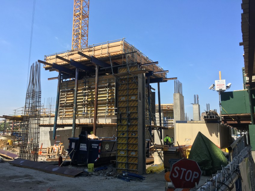 1035 West Van Buren 11