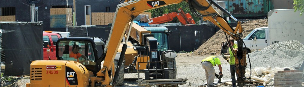 851 West Grand banner