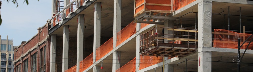 400 West Huron banner