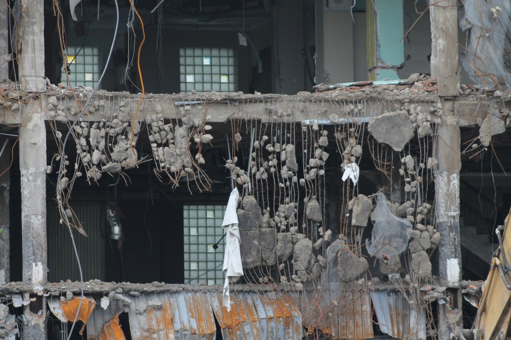 1400 West Washington guts