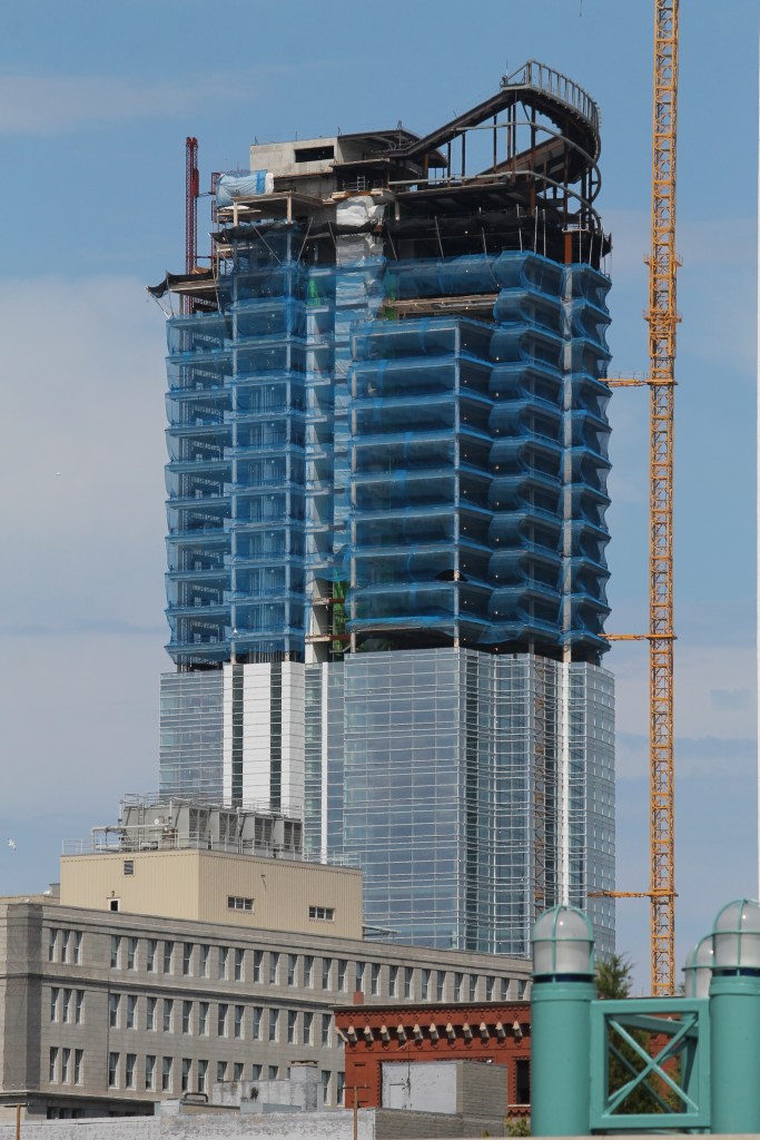 Northwestern Mutual Tower and Commons