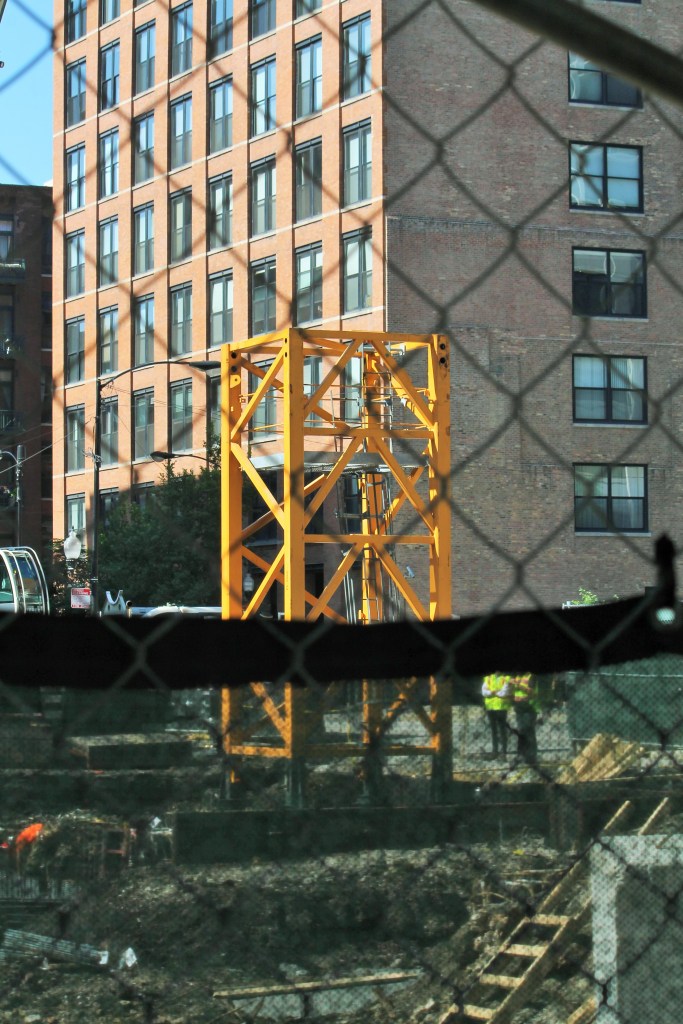 625 West Adams tower crane 11