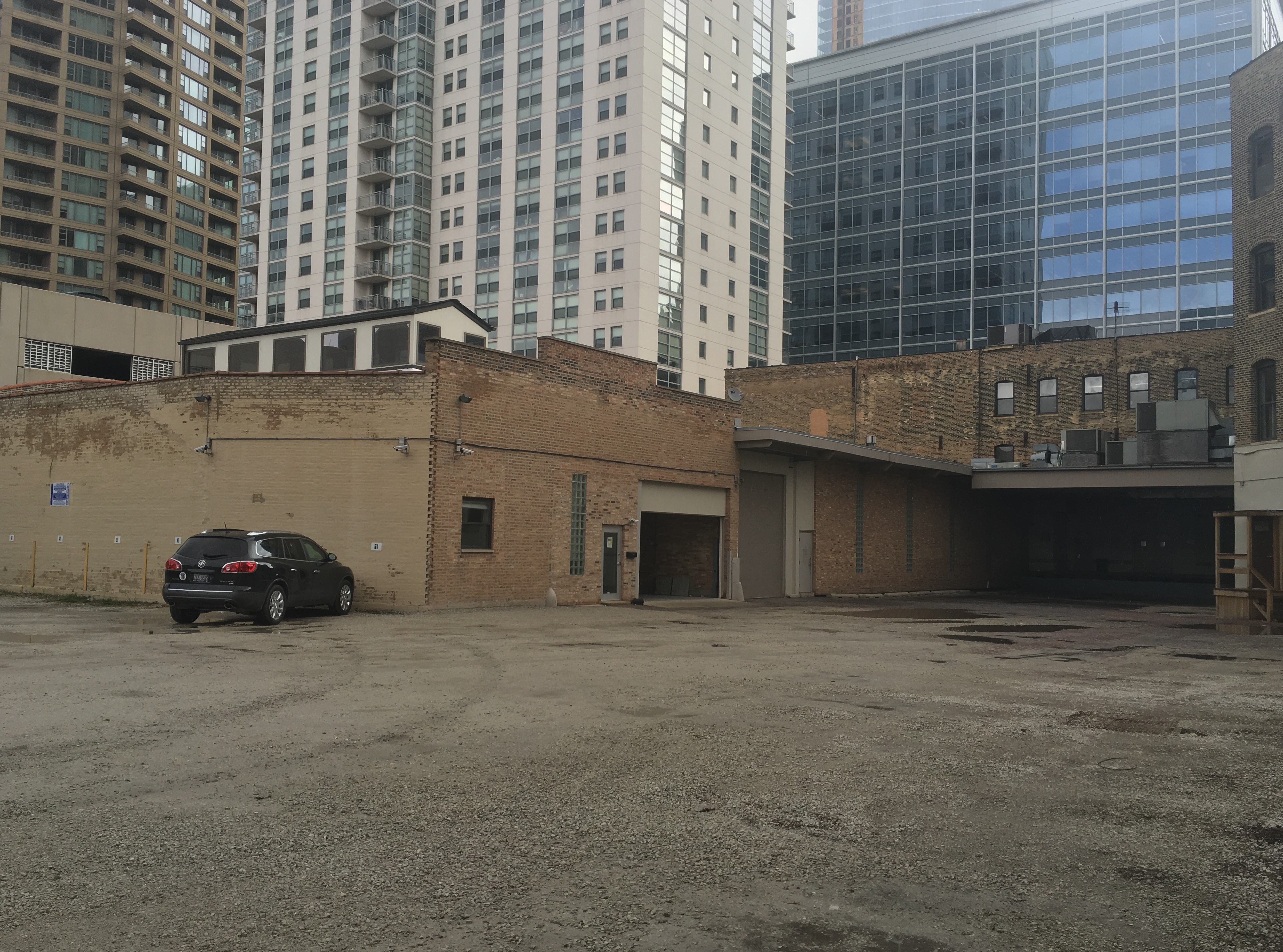 165 North Desplaines