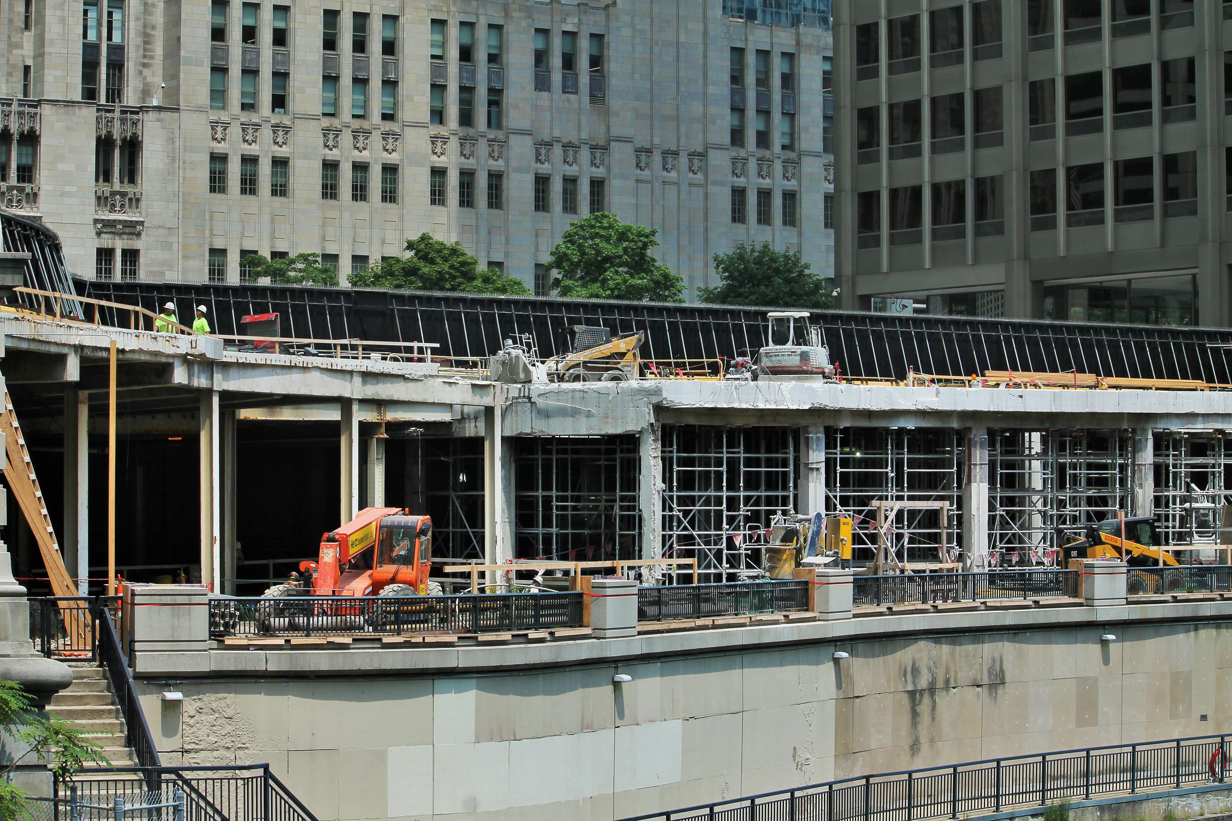 Apple Chicago flagship store