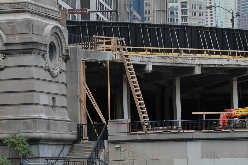 Apple Chicago flagship store