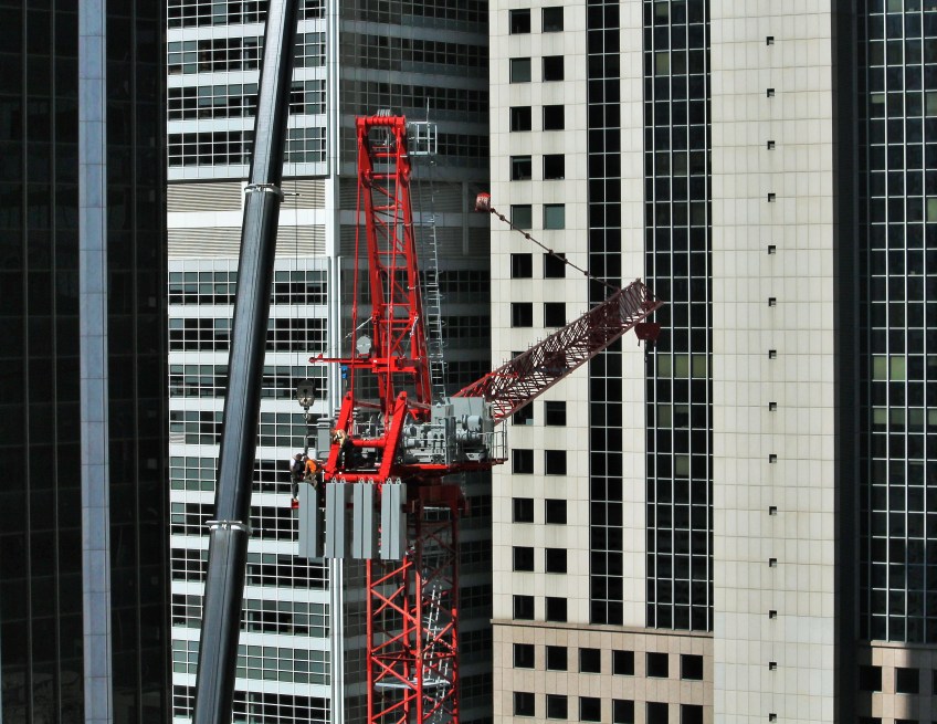 151 North Franklin tower crane