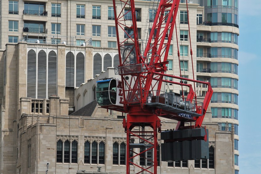 Simpson Querrey tower crane