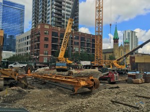 625 West Adams tower crane