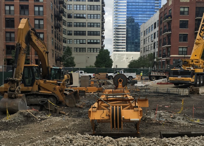 625 West Adams tower crane