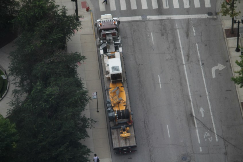625 West Adams tower crane