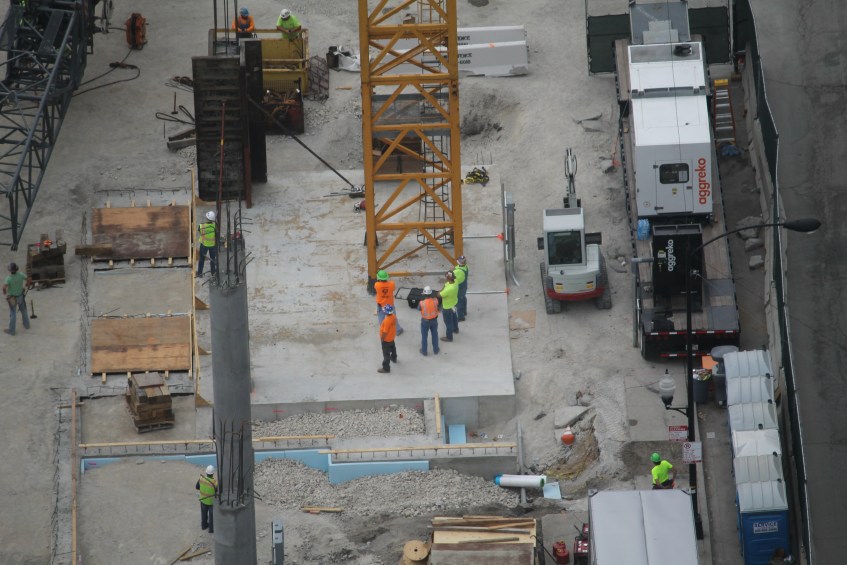 625 West Adams tower crane