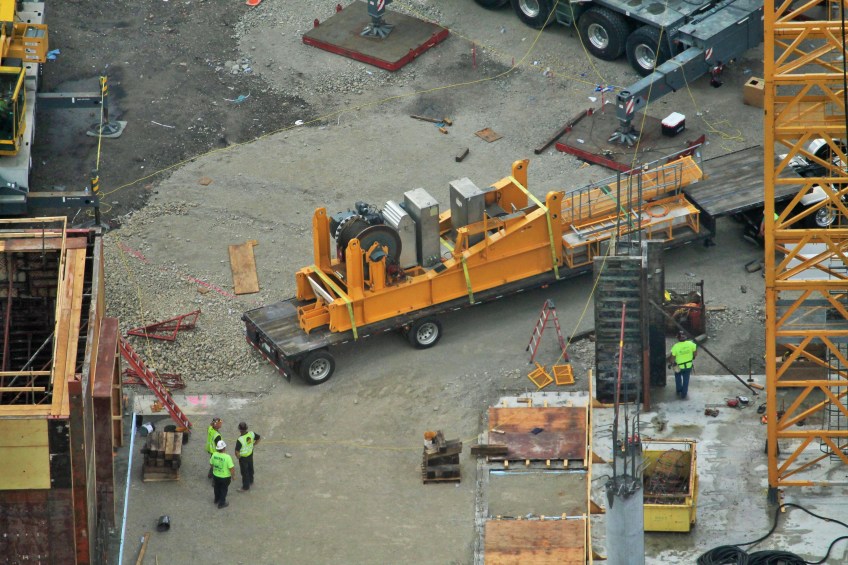 625 West Adams tower crane