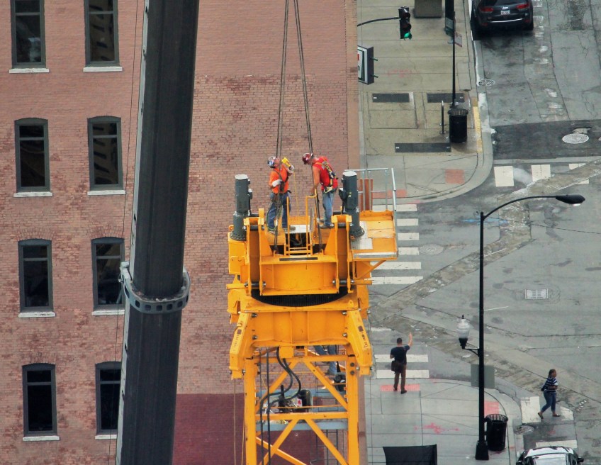 625 West Adams tower crane