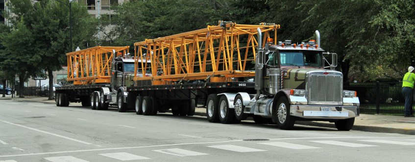 625 West Adams tower crane