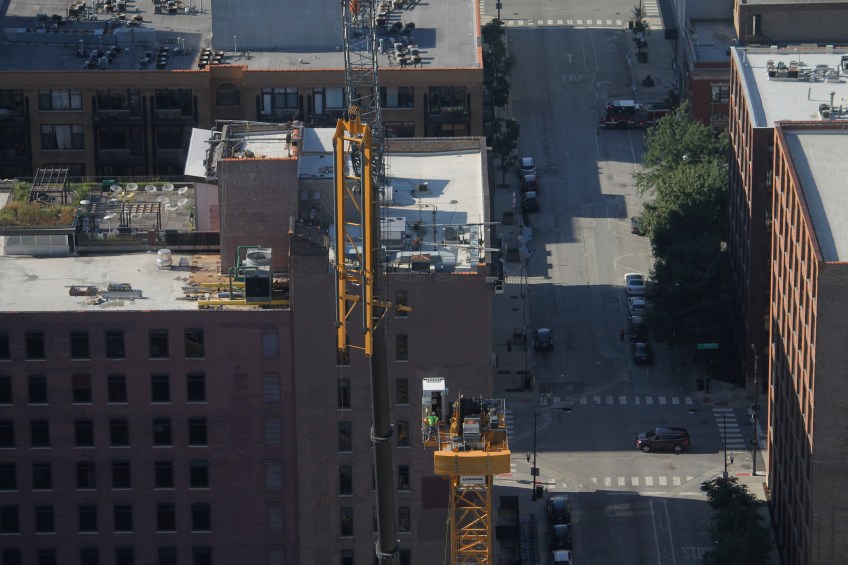 625 West Adams tower crane