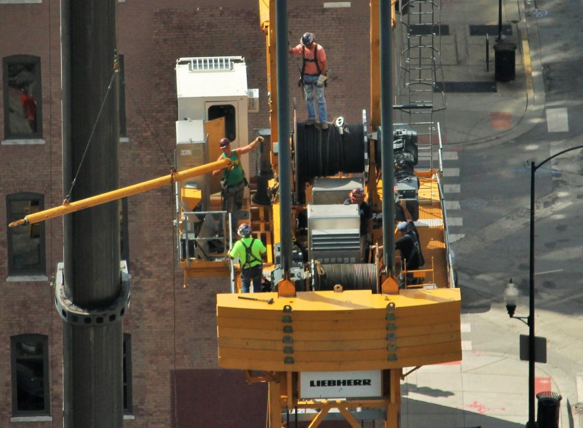625 West Adams tower crane