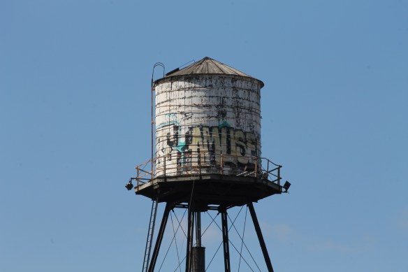 Water tank 809 North Racine Avenue