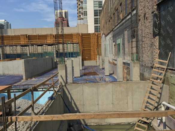 165 North Desplaines