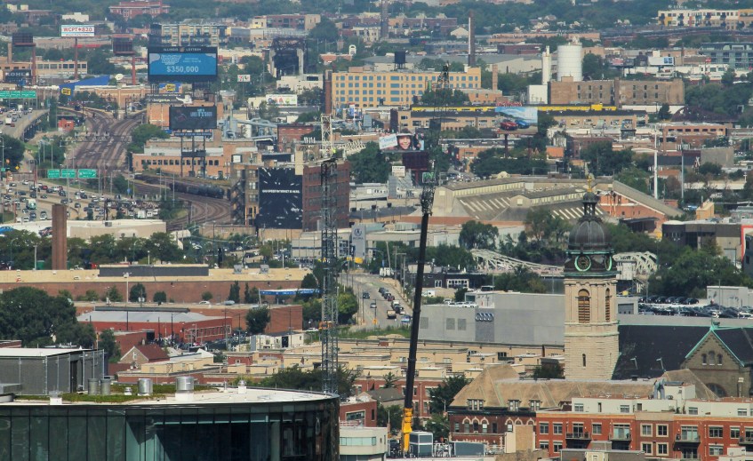 1001 West Chicago tower crane