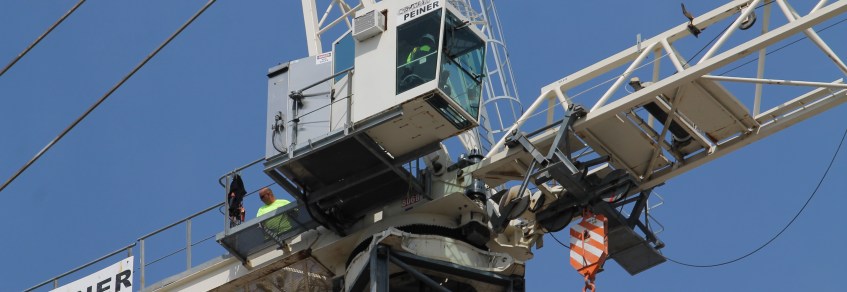 1001 West Chicago tower crane