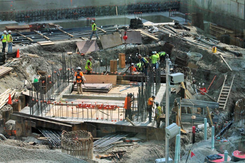 465 North Park tower crane pit