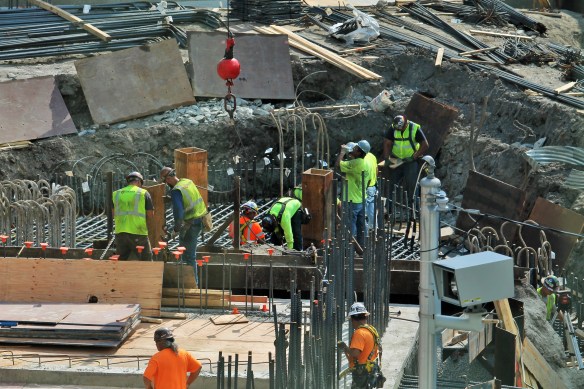 465 North Park tower crane pit