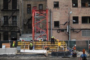 Centrum Hubbard 412 North Wells tower crane