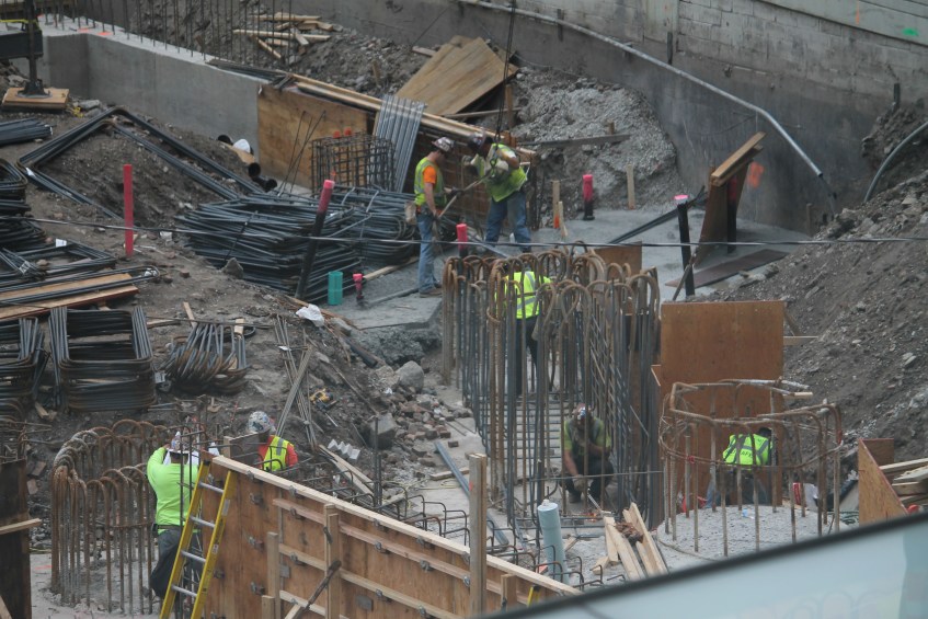 465 North Park tower crane