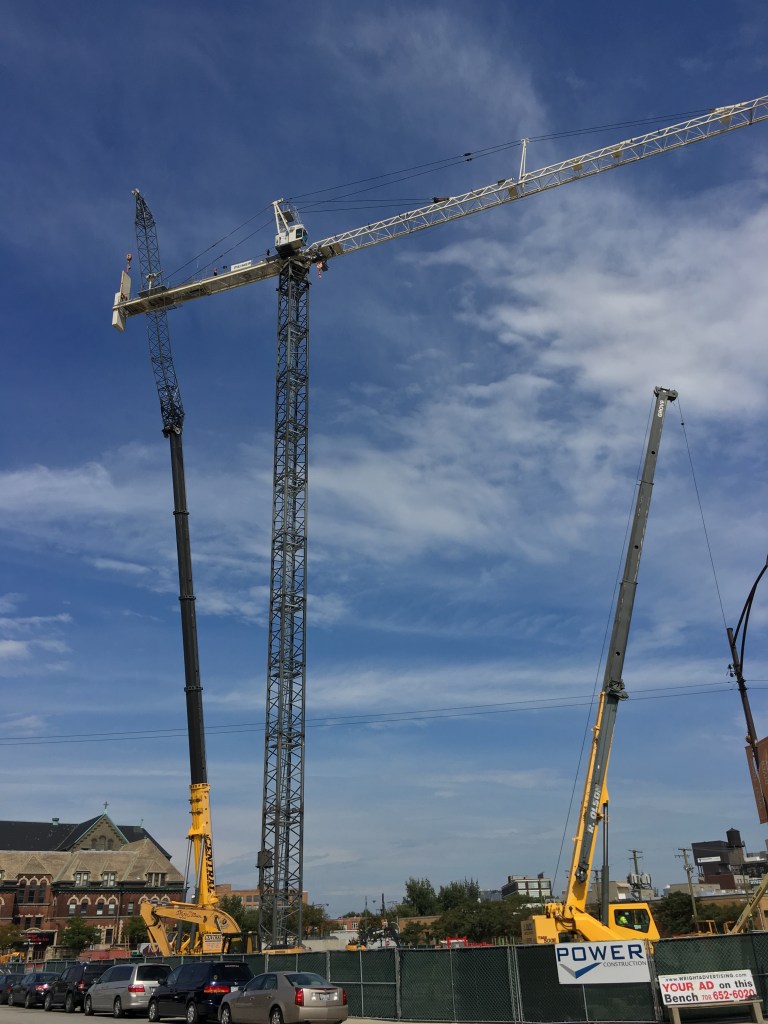 1001 West Chicago tower crane