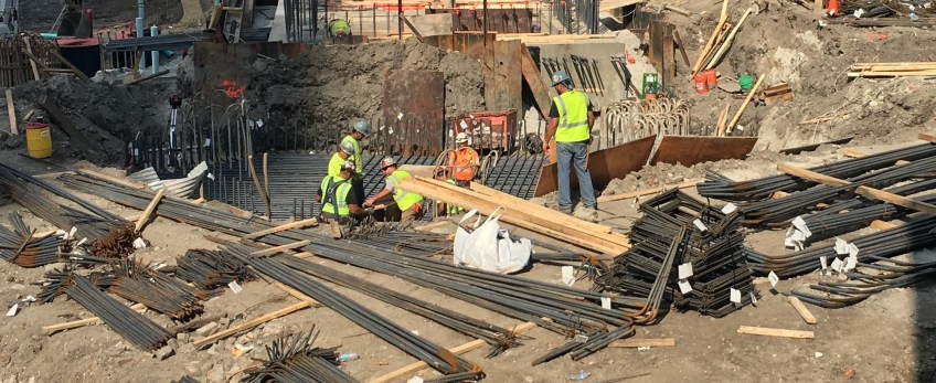 465 North Park tower crane pit