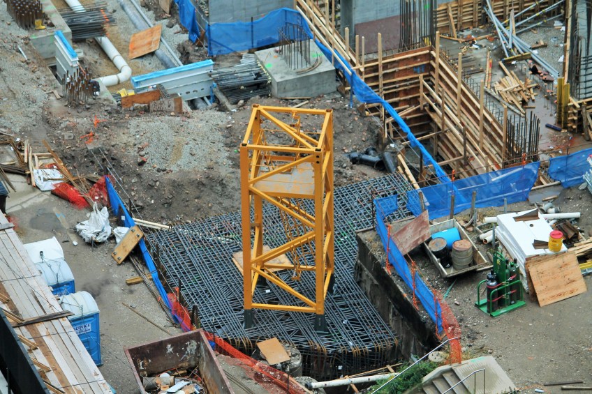 One Bennett Park tower crane