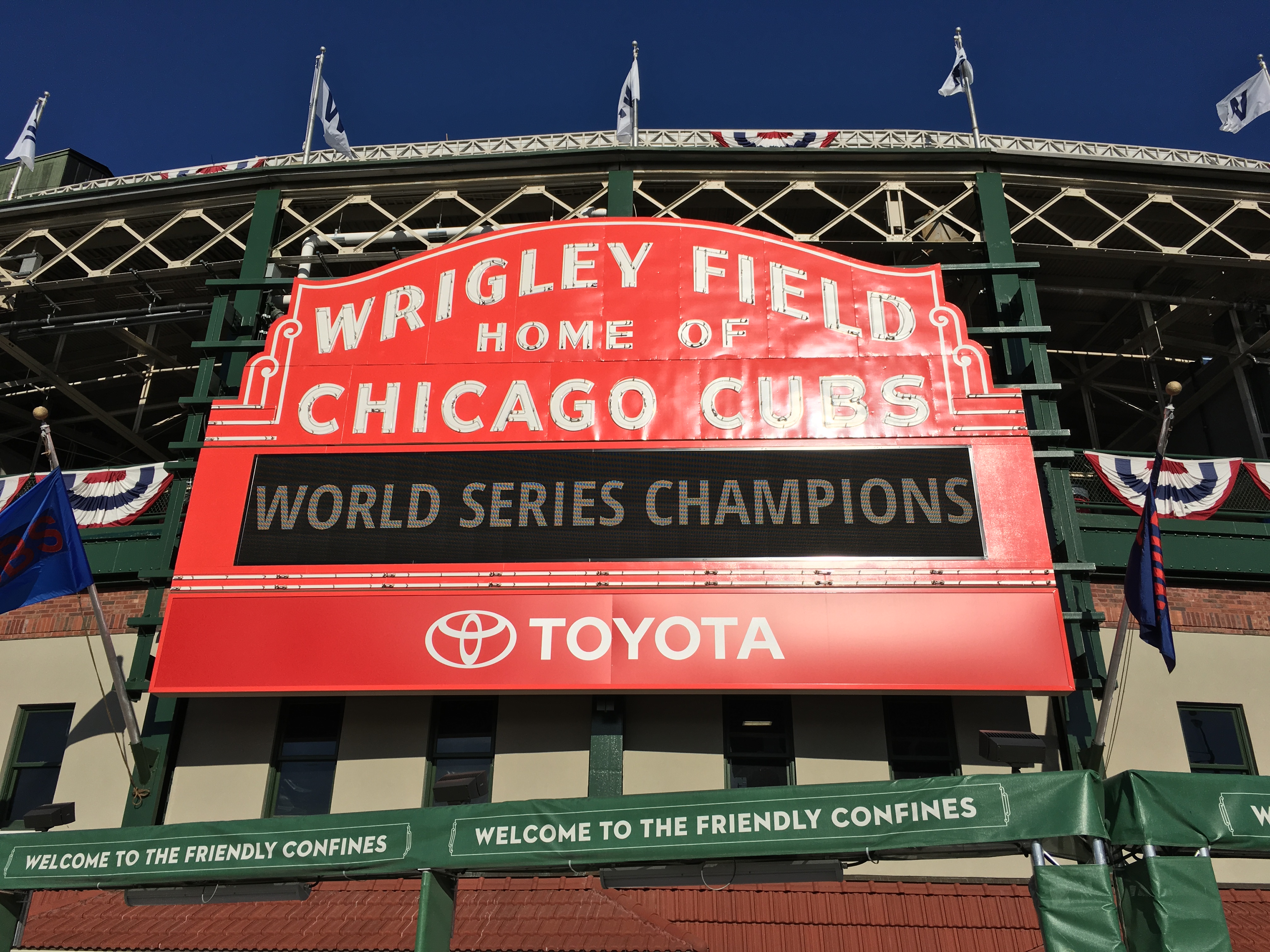 Hotel Zachary tower crane