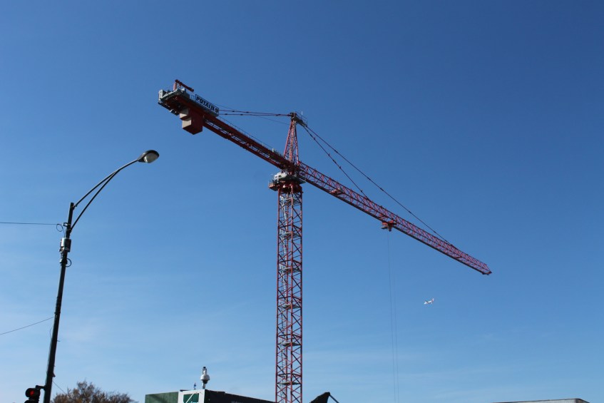 Hotel Zachary tower crane