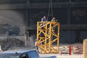 Elevate Lincoln Park tower crane