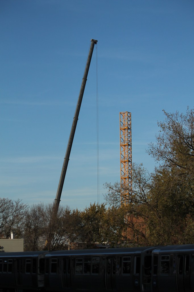 Elevate Lincoln Park tower crane