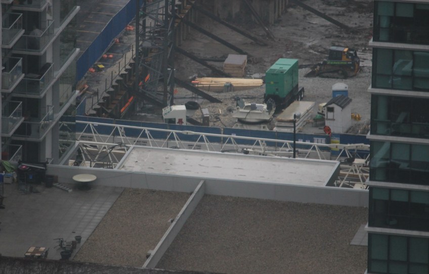 Illume Chicago tower crane