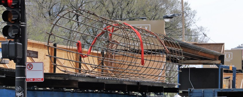 Essex On the Park caissons