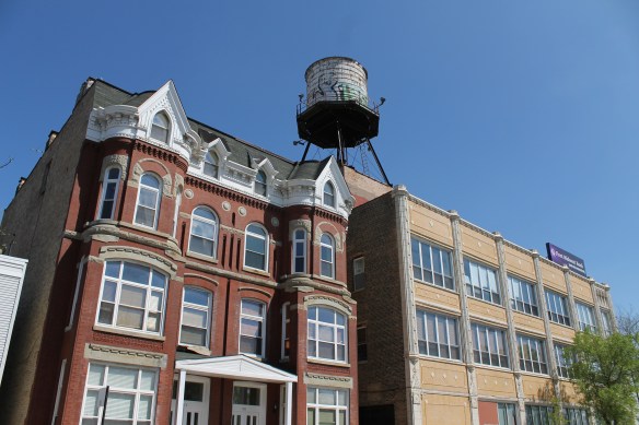 Chicago Water Tank 809 North Racine