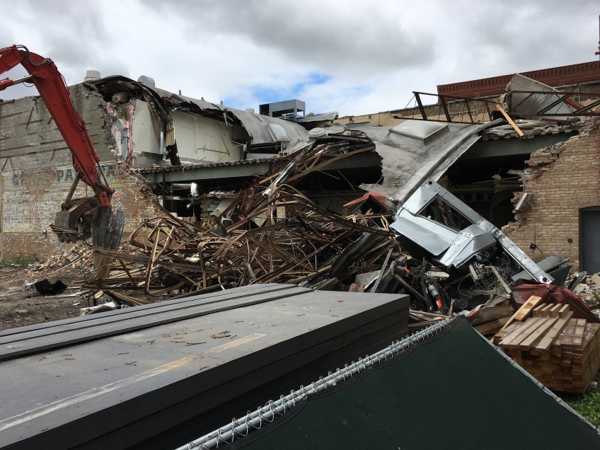 832 West Lake Street