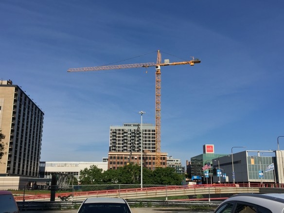 727 West Madison tower crane