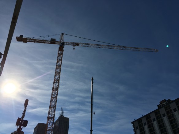 727 West Madison tower crane