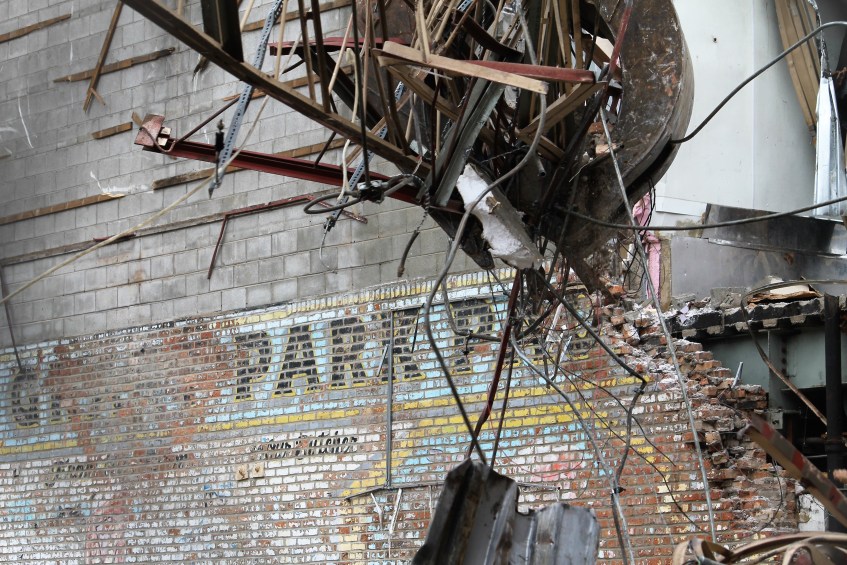 832 West Lake Street