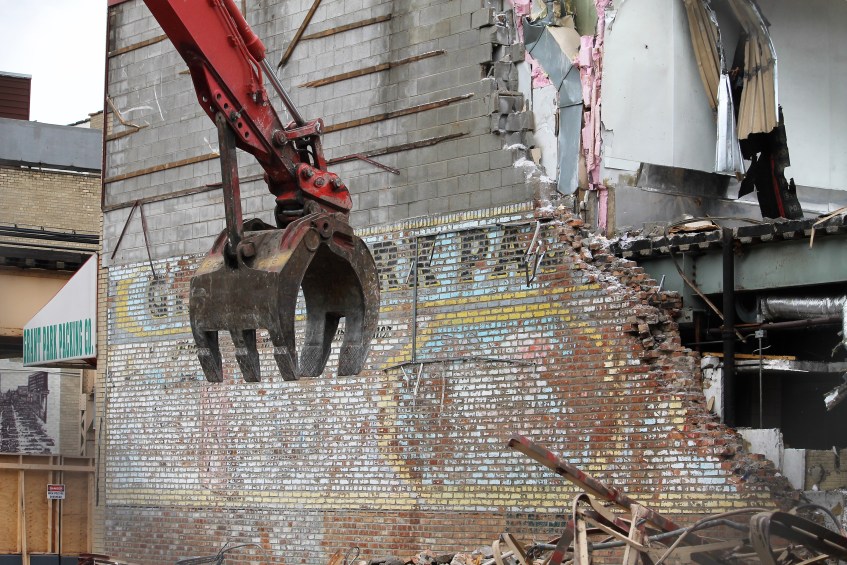 832 West Lake Street