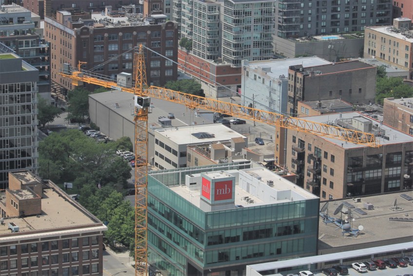 727 West Madison tower crane