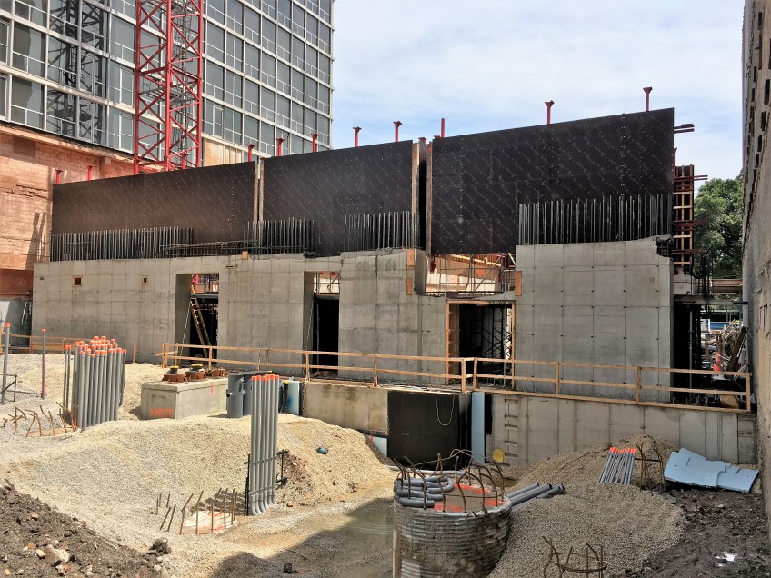 Essex On The Park goes vertical