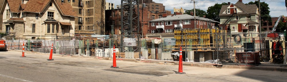 Farwell Tower 1840 North Farwell Avenue