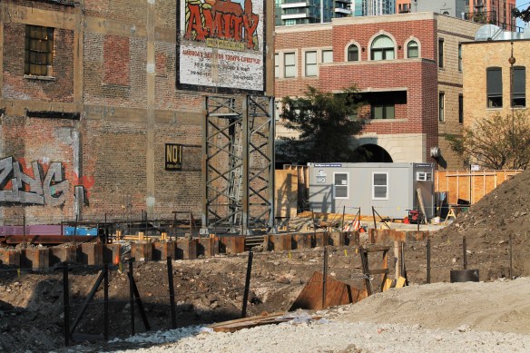 Hoxton Chicago hotel tower crane stub