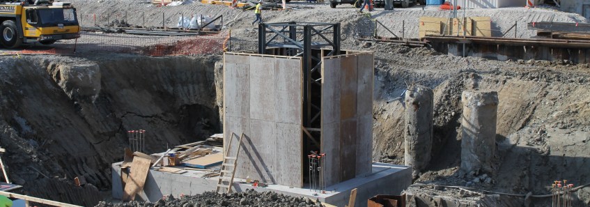 The Lincoln Common North tower crane